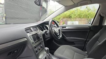 Volkswagen Golf 2.0 TDI BlueMotion Tech SE DSG Euro 5 (s/s) 5dr