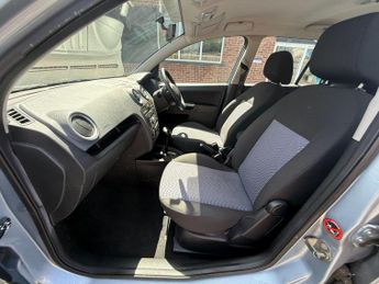 Ford Fusion 1.6 Zetec Climate 5dr