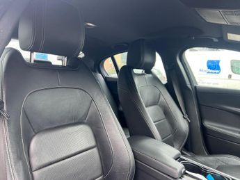 Jaguar XE 2.0d R-Sport Auto Euro 6 (s/s) 4dr