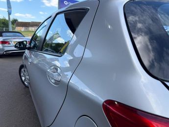 Toyota Yaris 1.33 Dual VVT-i TR Euro 5 5dr