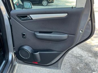Mercedes-Benz A Class 2.0 A160 CDI Avantgarde SE CVT 5dr