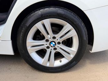BMW 3 Series 2.0 320d Sport Touring Auto Euro 5 (s/s) 5dr
