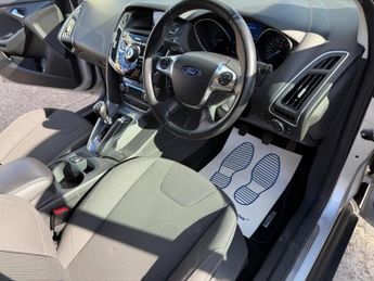 Ford Focus 1.0T EcoBoost Titanium Navigator Euro 5 (s/s) 5dr