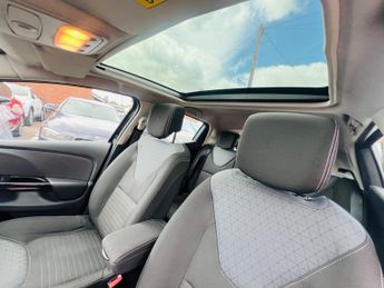 Renault Clio 1.5 dCi Dynamique S MediaNav EDC Euro 5 5dr
