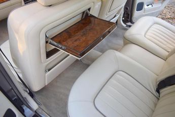 Rolls-Royce Silver Spirit 6.8 II 4dr