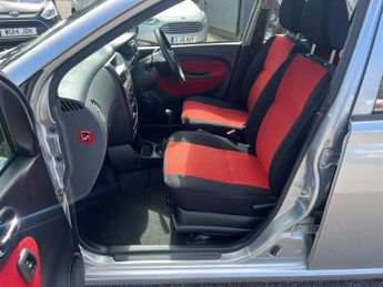 Daihatsu Charade 1.0 5dr