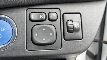 Toyota Yaris 1.5 VVT-h Excel E-CVT Euro 6 5dr (15in Alloy)