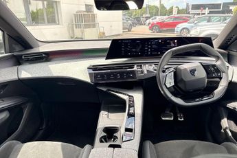Peugeot E-5008 73kWh GT Auto 5dr