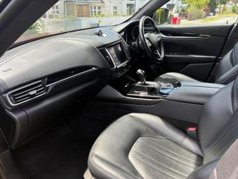 Maserati Levante 3.0D V6 ZF 4WD Euro 6 (s/s) 5dr