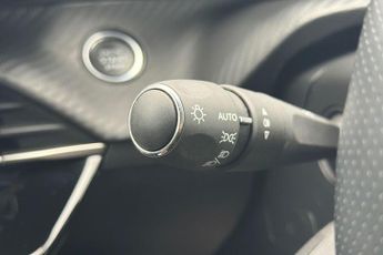 Peugeot E-208 50kWh GT Premium Hatchback 5dr Electric Auto (136 ps)