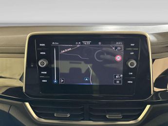 Volkswagen T-Roc 1.5 TSI R-Line SUV 5dr Petrol Manual Euro 6 (s/s) (150 ps)