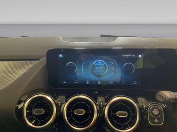 Mercedes-Benz GLA 1.3 GLA200 Sport (Executive) SUV 5dr Petrol 7G-DCT Euro 6 (s/s) 