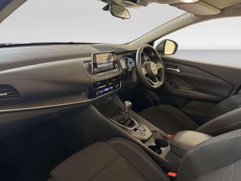 Nissan Qashqai 1.3 DIG-T MHEV Acenta Premium SUV 5dr Petrol Hybrid Manual Euro 