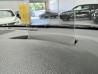 Hyundai KONA 1.6 h-GDi Premium SE DCT Euro 6 (s/s) 5dr