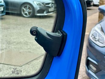 Volkswagen up! High UP!