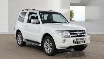 Mitsubishi Shogun 3.2 DI-DC Warrior 4WD Euro 5 3dr SWB