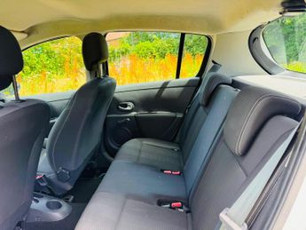 Renault Clio 1.2 I-Music Euro 5 5dr