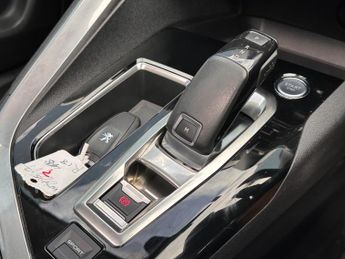 Peugeot 3008 1.2 PureTech Allure EAT Euro 6 (s/s) 5dr