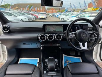 Mercedes-Benz A Class 1.5 A180d Sport (Executive) Hatchback 5dr Diesel 7G-DCT Euro 6 (