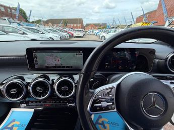 Mercedes-Benz A Class 1.5 A180d Sport (Executive) Hatchback 5dr Diesel 7G-DCT Euro 6 (