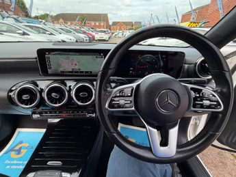Mercedes-Benz A Class 1.5 A180d Sport (Executive) Hatchback 5dr Diesel 7G-DCT Euro 6 (