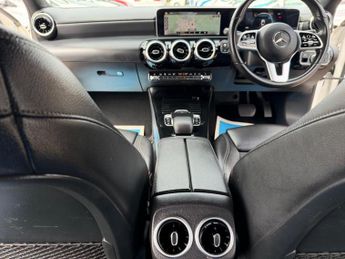 Mercedes-Benz A Class 1.5 A180d Sport (Executive) Hatchback 5dr Diesel 7G-DCT Euro 6 (
