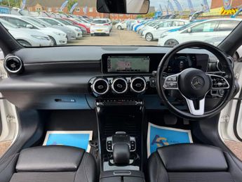 Mercedes-Benz A Class 1.5 A180d Sport (Executive) Hatchback 5dr Diesel 7G-DCT Euro 6 (