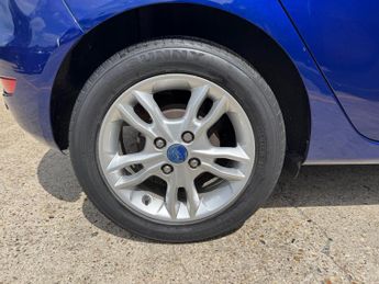 Ford Fiesta 1.0T EcoBoost Zetec Powershift Euro 6 5dr