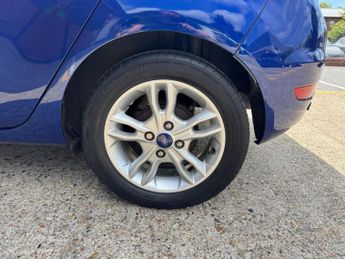 Ford Fiesta 1.0T EcoBoost Zetec Powershift Euro 6 5dr