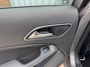 Mercedes-Benz A Class 2.1 A200d Sport (Premium Plus) 7G-DCT Euro 6 (s/s) 5dr