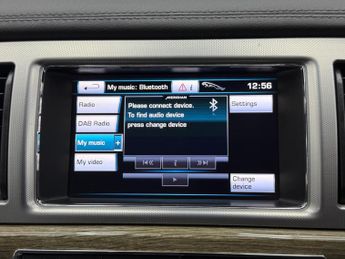 Jaguar XF 2.2d Premium Luxury Auto Euro 5 (s/s) 4dr