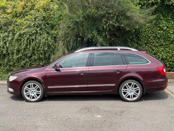 Skoda Superb 3.6 V6 Elegance DSG 4WD Euro 5 5dr