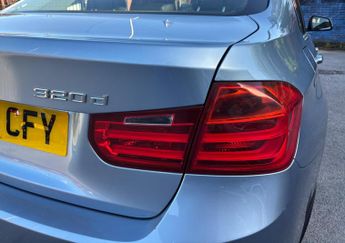 BMW 3 Series 2.0 320d Luxury Auto Euro 5 (s/s) 4dr