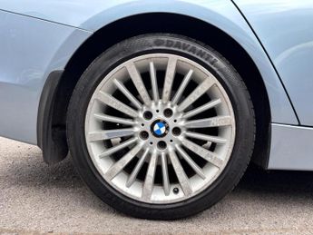BMW 3 Series 2.0 320d Luxury Auto Euro 5 (s/s) 4dr