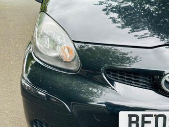 Toyota AYGO 1.0 VVT-i Black Hatchback 3dr Petrol Manual Euro 4 (AC) (67 bhp)