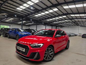Audi A1 2.0 TFSI 40 S line Competition Sportback S Tronic Euro 6 (s/s) 5