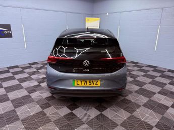 Volkswagen ID.3 Pro 58kWh Life Auto 5dr