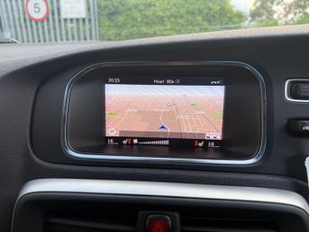 Volvo V40 2.0 D2 Momentum Nav Plus Auto Euro 6 (s/s) 5dr