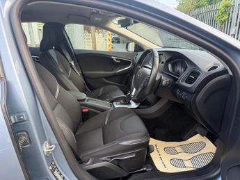 Volvo V40 2.0 D2 Momentum Nav Plus Auto Euro 6 (s/s) 5dr