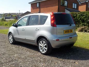 Nissan Note 1.6 16V Tekna Auto Euro 4 5dr