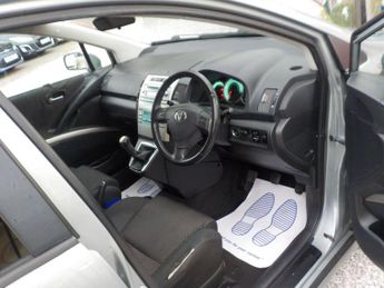 Toyota Corolla Verso 2.2 D-4D SR 5dr