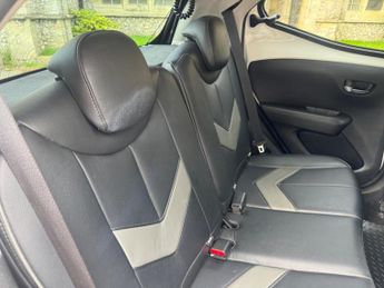 Toyota AYGO 1.0 VVT-i x-clusiv3 x-shift Euro 6 5dr