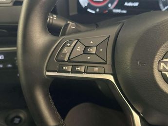 Nissan Juke 1.0 DIG-T N-Connecta SUV 5dr Petrol DCT Auto Euro 6 (s/s) (114 p