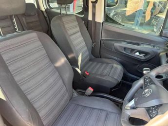 VAUXHALL COMBO LIFE 1.2 Turbo GPF Energy MPV 5dr Petrol Manual Euro 6 (s/s) (7 Seat)