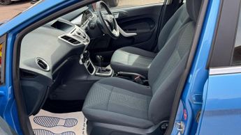 Ford Fiesta 1.4 Zetec Hatchback 5dr Petrol Automatic (154 g/km, 94 bhp)