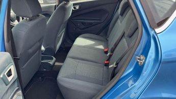 Ford Fiesta 1.4 Zetec Hatchback 5dr Petrol Automatic (154 g/km, 94 bhp)
