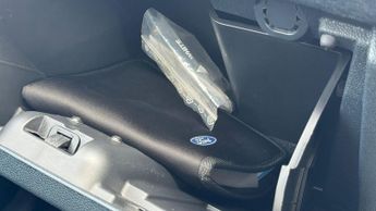 Ford Fiesta 1.4 Zetec Hatchback 5dr Petrol Automatic (154 g/km, 94 bhp)