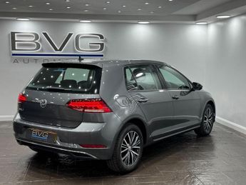 Volkswagen Golf 1.6 TDI SE Nav DSG Euro 6 (s/s) 5dr