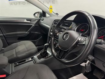 Volkswagen Golf 1.6 TDI SE Nav DSG Euro 6 (s/s) 5dr