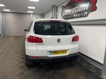 Volkswagen Tiguan 2.0 TDI BlueMotion Tech Match DSG 4WD Euro 5 (s/s) 5dr